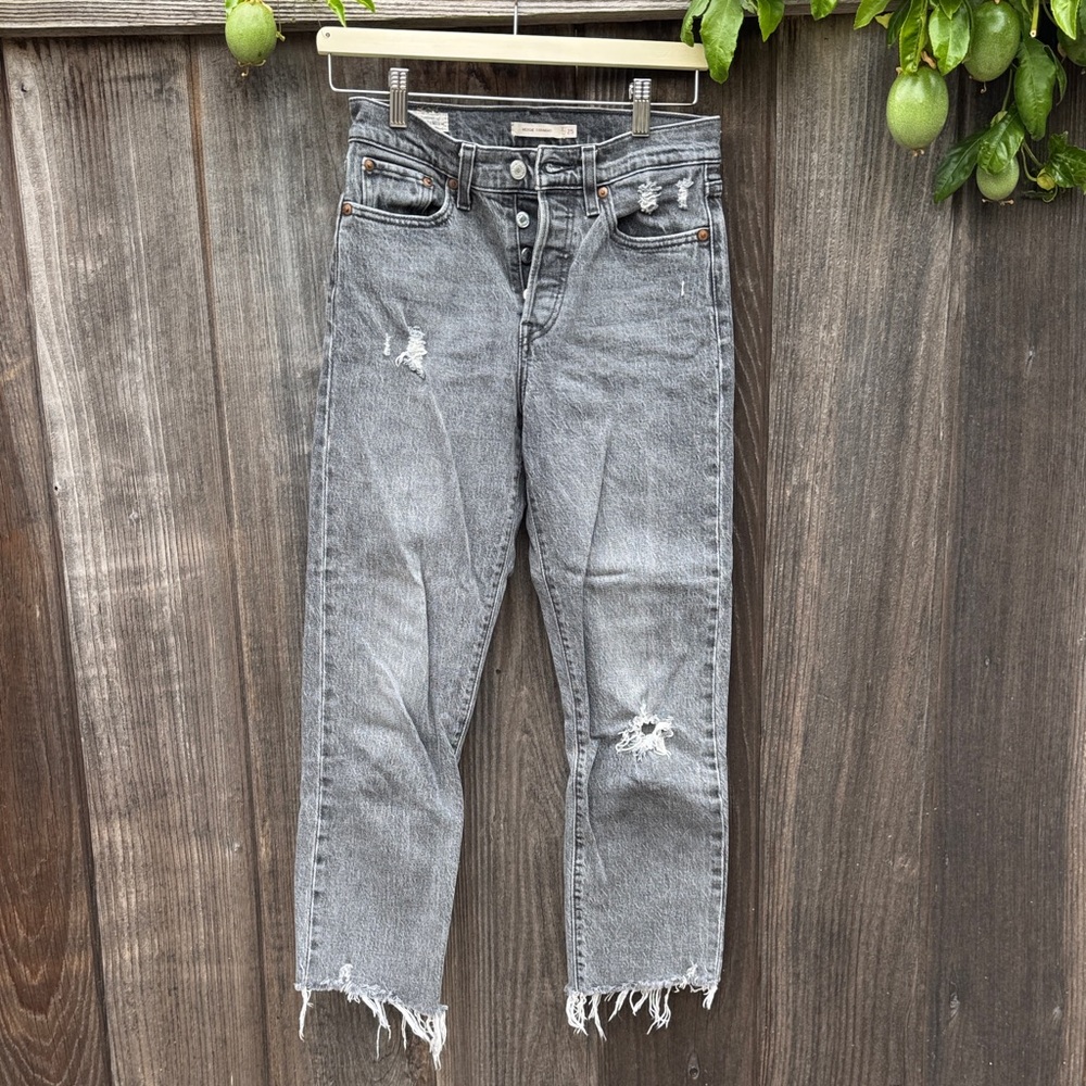 Levi's Gray Distressed Ankle Jeans